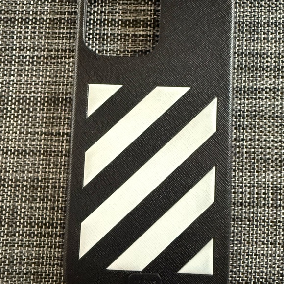 OFF WHITE Virgil Abloh Black and White Striped Phone Case IPhone 13 Pro Max